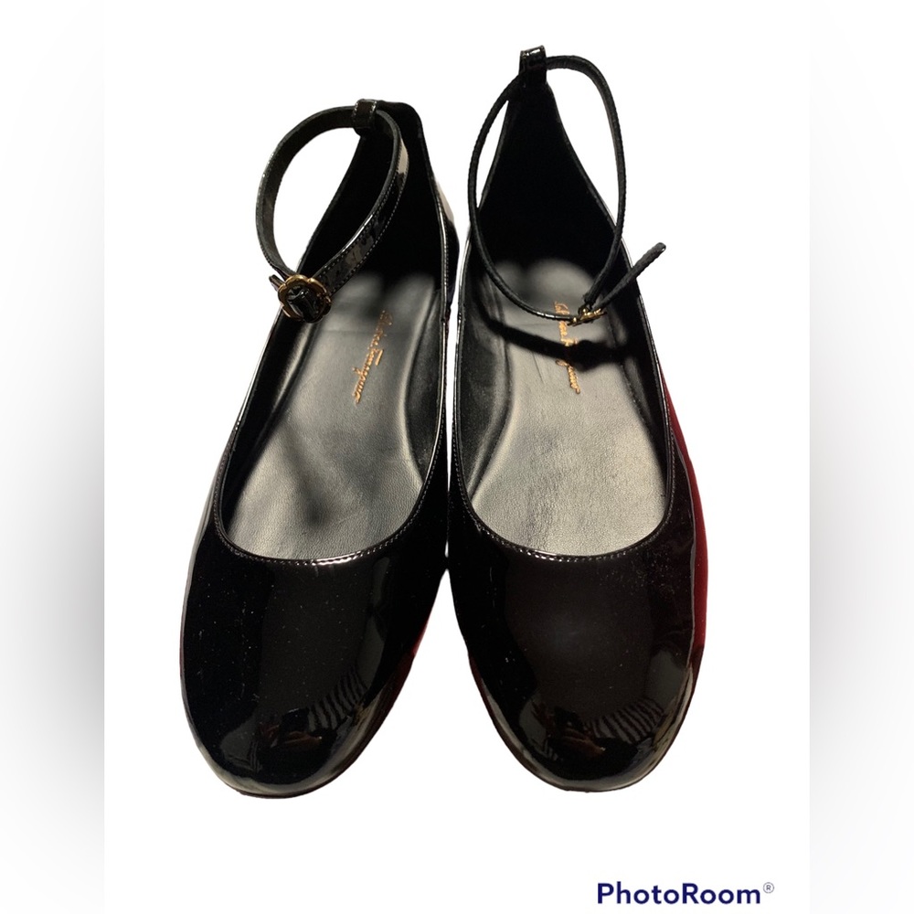 Women's Salvatore Ferragamo flower heel flat glossy black. BRAND NEW